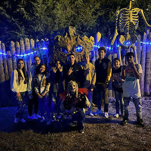 Meet your Posher, Myra